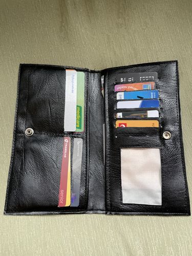 Customer photo review of Bloom Slender Wallet Pattern