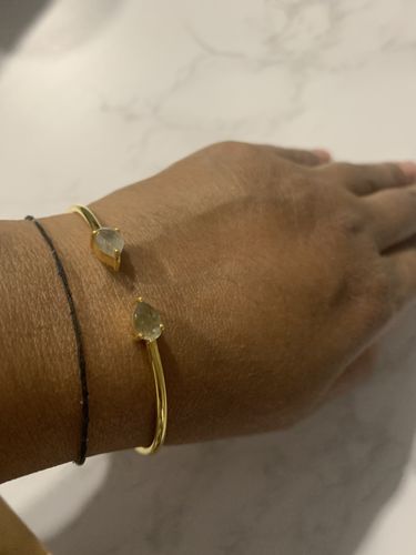 Customer photo review of Teardrop Cuff Bracelet (Labradorite)