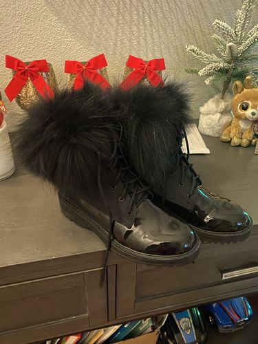 Customer photo review of LADIES BROOKE BOOT WITH RACCOON