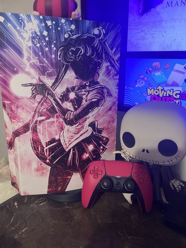 Customer photo review of Sailor Storm - PS5 Console Skin