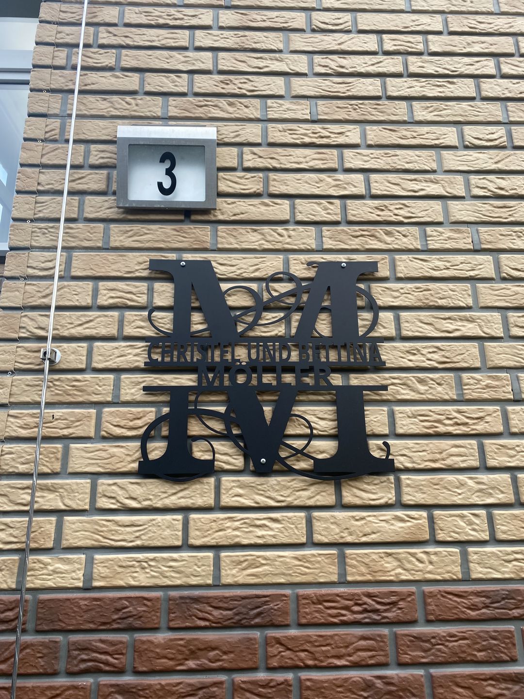 Customer photo review of Namens-Monogramm zweizeilig (personalisierbar)
