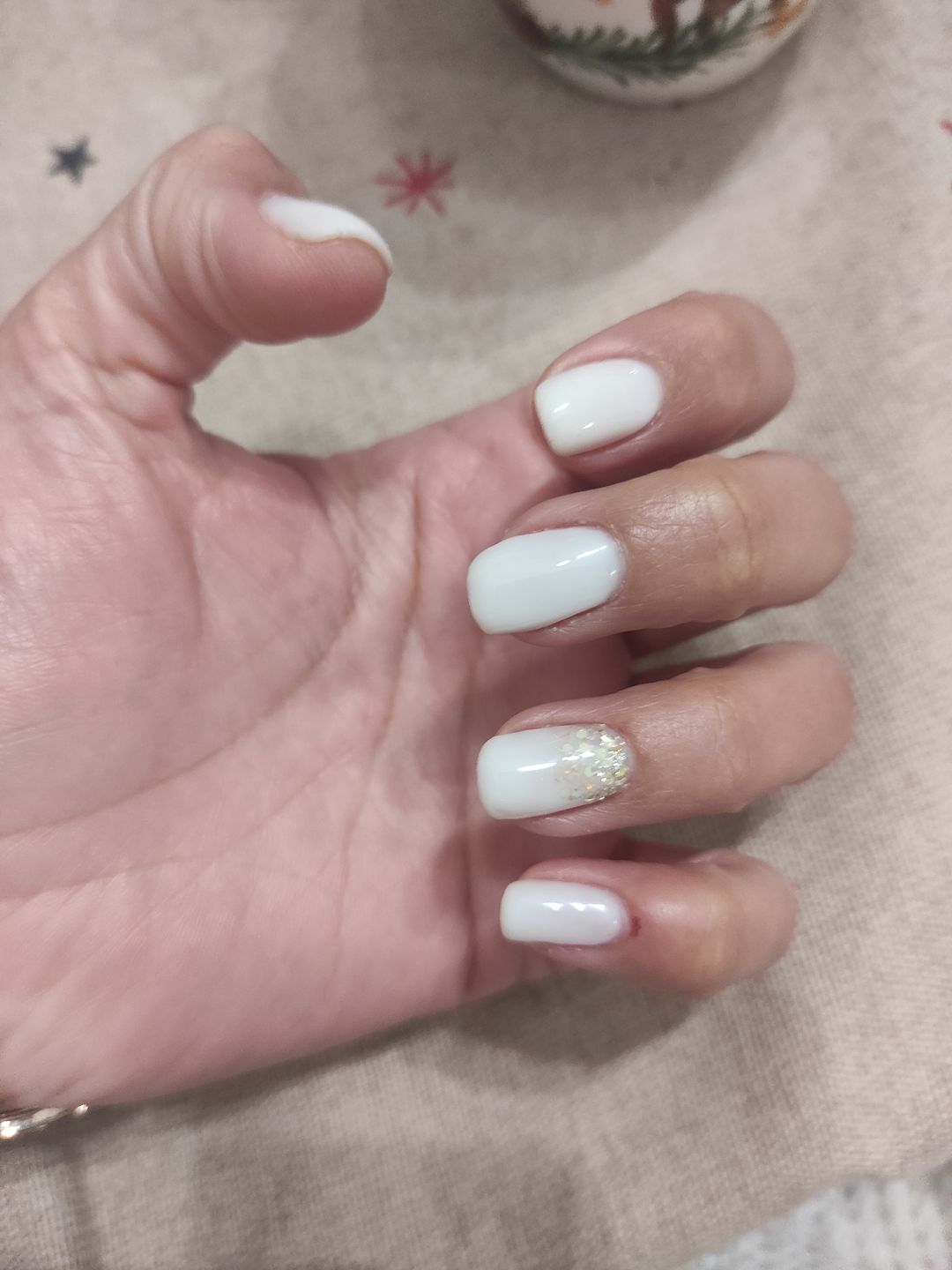 Customer photo review of Camouflage Rubber Base Coat - light white, 10ml