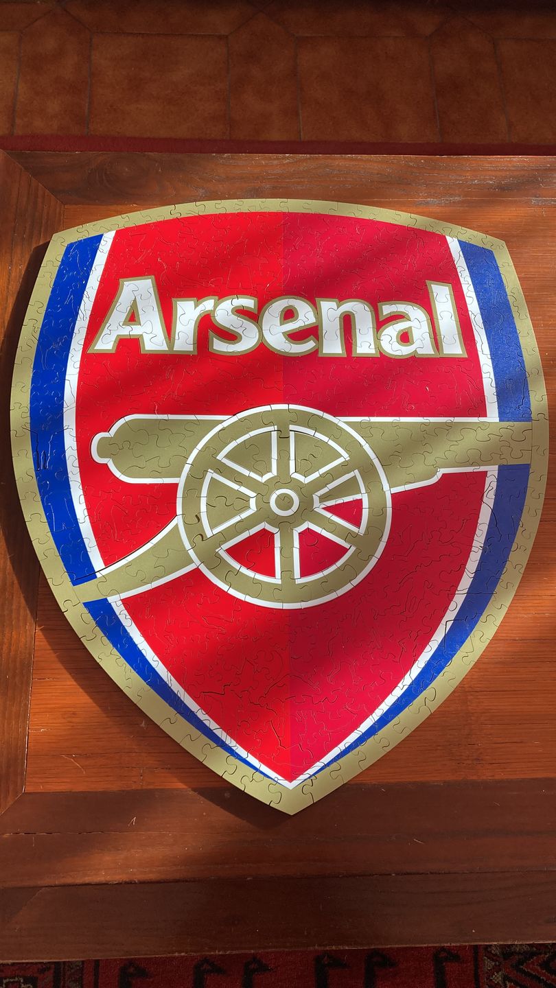 Customer photo review of Logo Arsenal FC® - Puzzle Officiel en Bois