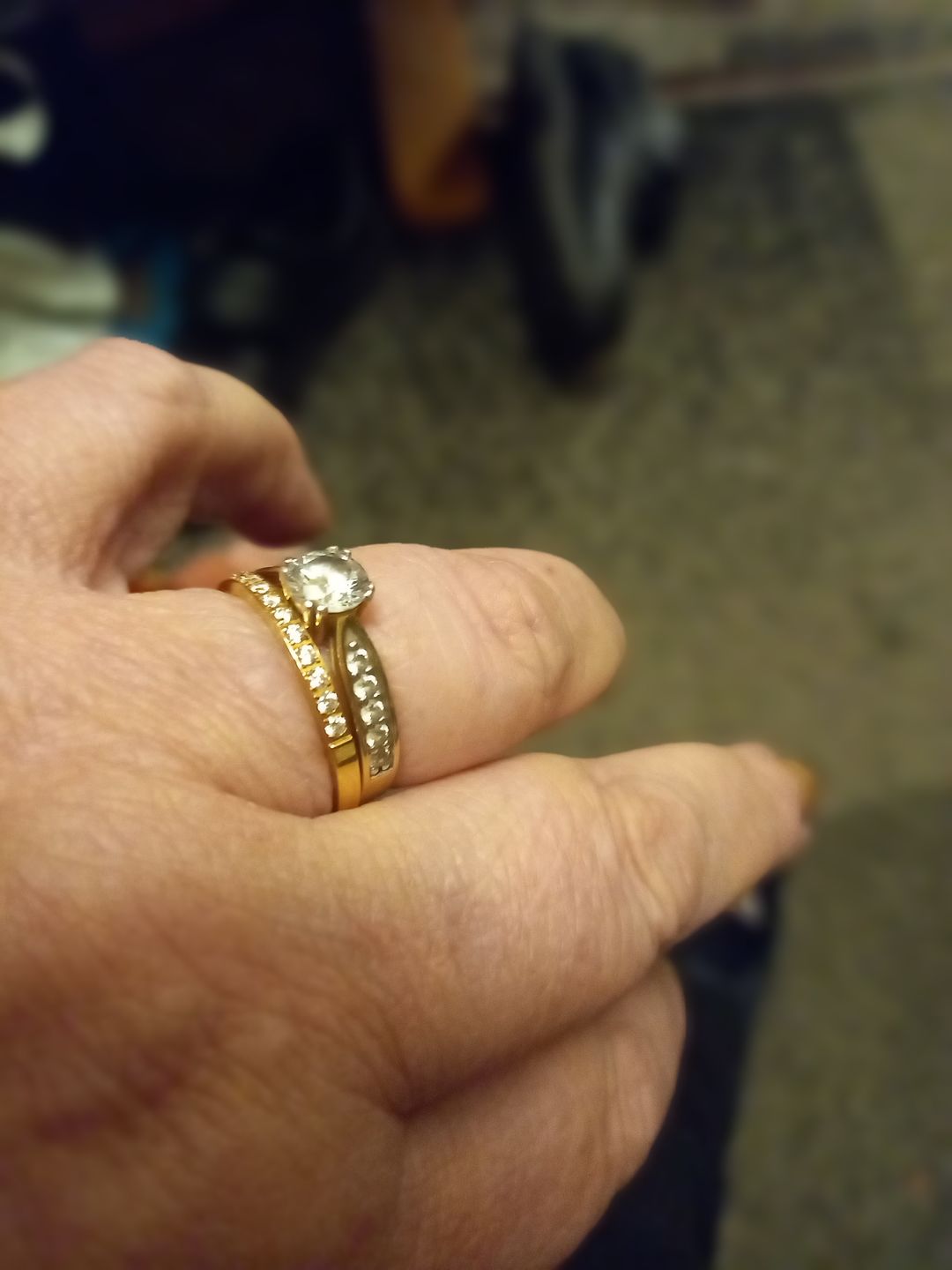 Customer photo review of Gold 2mm Half Glitz Ring