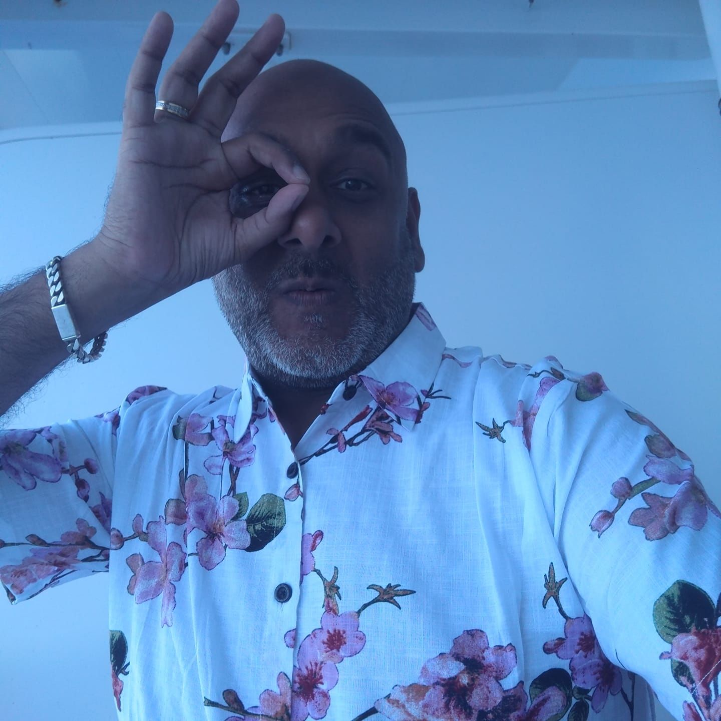 Customer photo review of Men's Flower Print Cotton Hawaiian Short Sleeve Shirt