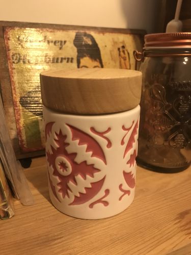 Lulu review of 波希米亞風 陶瓷茶葉咖啡矽膠密封罐 image 1 out of 1