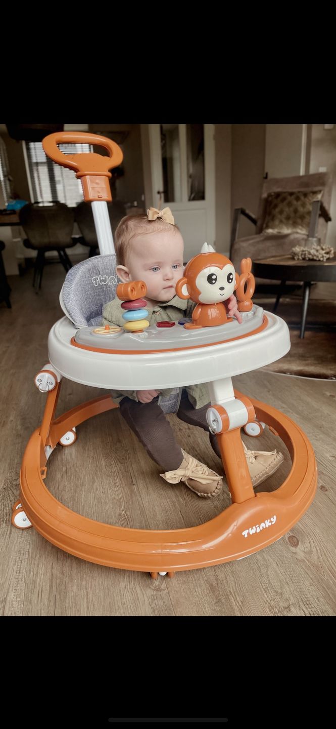 Customer photo review of Twinky Loopstoel Baby - Brown