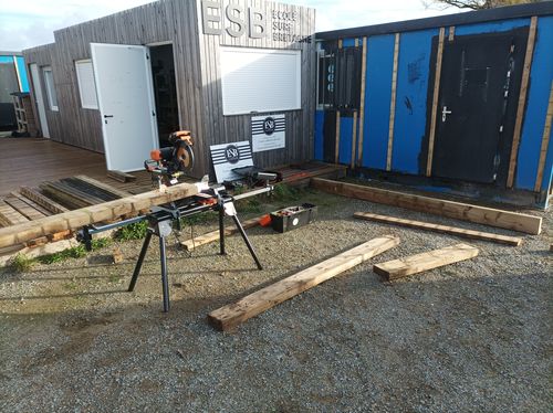 Customer photo review of Pack Evolution : Scie à onglet radiale 255mm R255SMS-DB+ avec Lame multi-matériaux TCT et Double biseau  + Support pour Scie à onglet