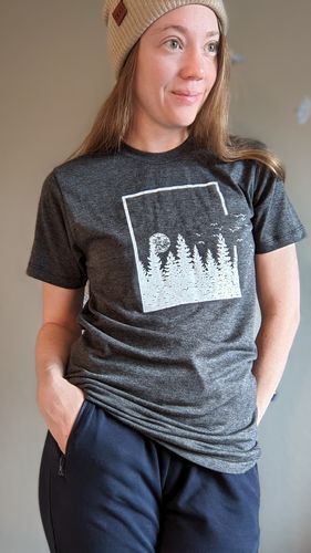 Customer photo review of Night Birds T-Shirt - Unisex/Women's/Men's - Straight Fit