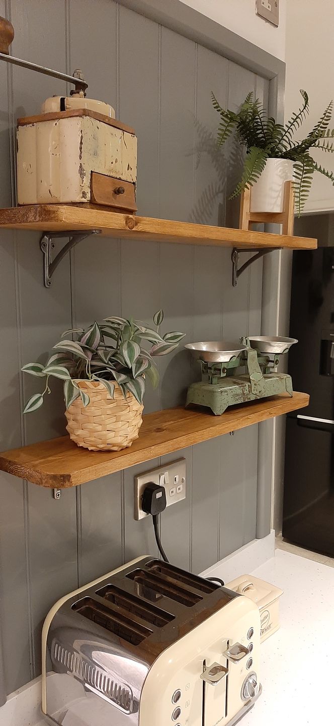 Customer photo review of 4.5 Inch Ironbridge Cast Iron Shelf Bracket