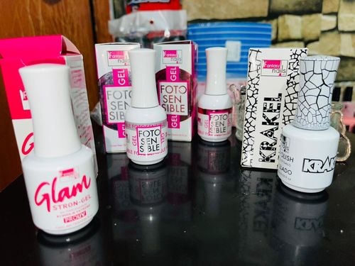 Customer photo review of Glam Stron Gel Fantasy Nails