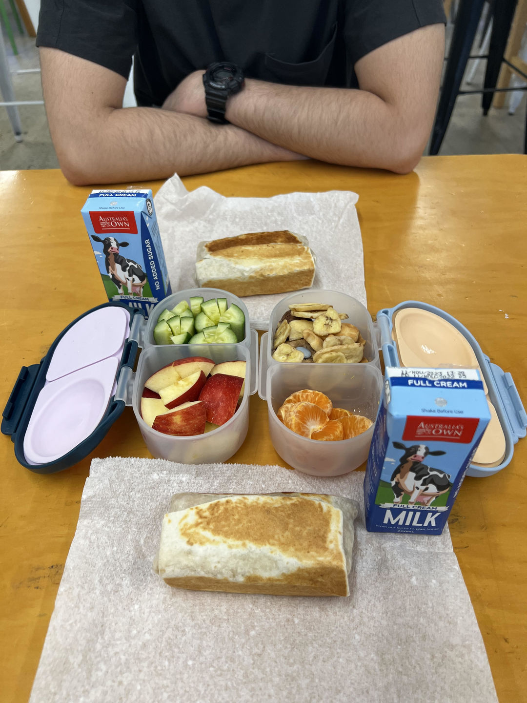 Customer photo review of b.box Snackbox – Feeling Peachy - NEW!
