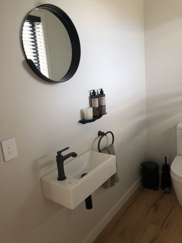 Customer photo review of FOLD Wavy Shelf 350