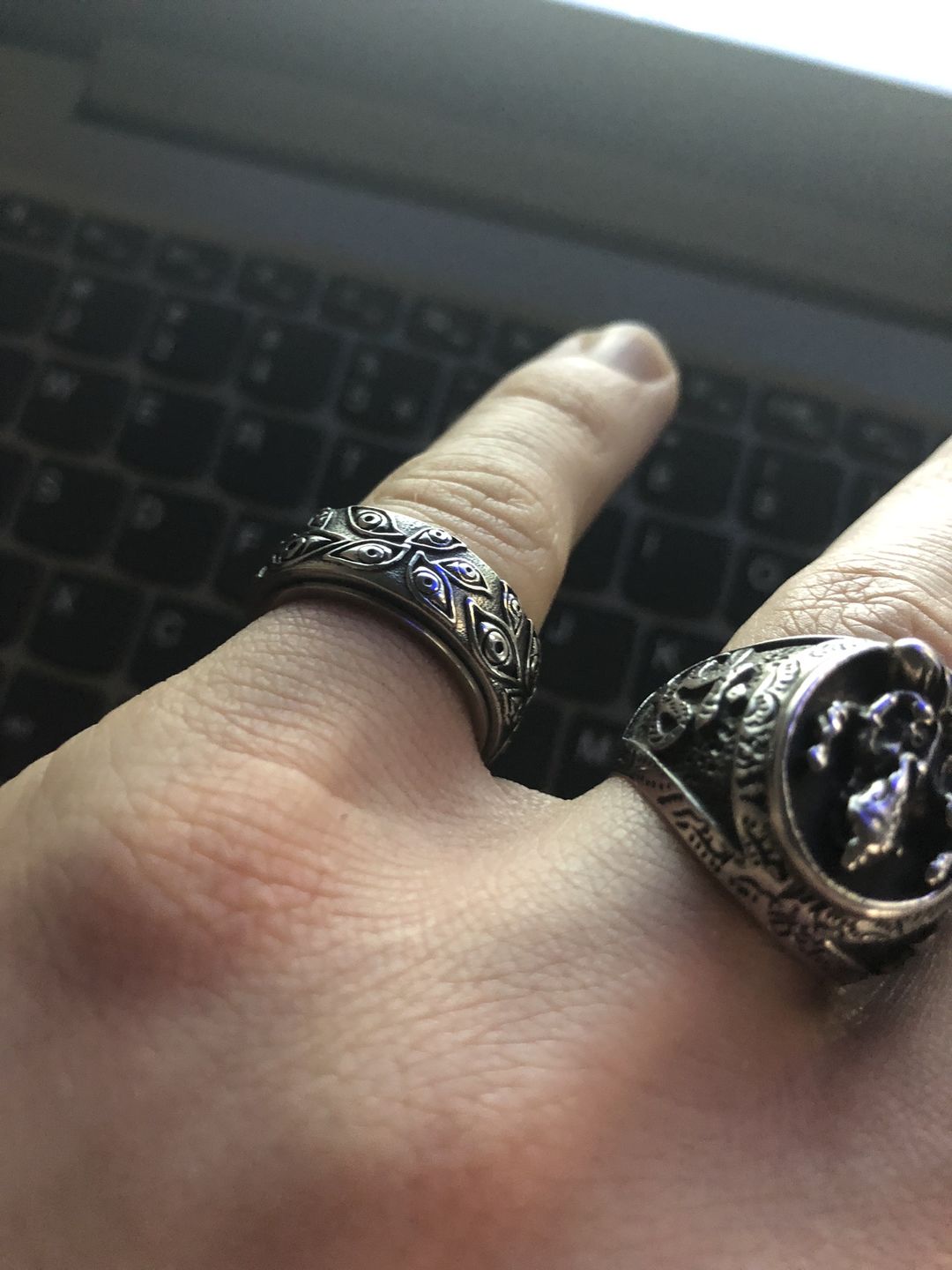 Customer photo review of EYES.