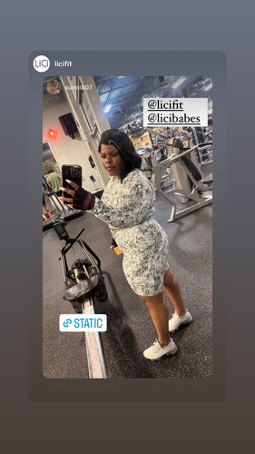Customer photo review of Static High Waist Scrunch Biker Short