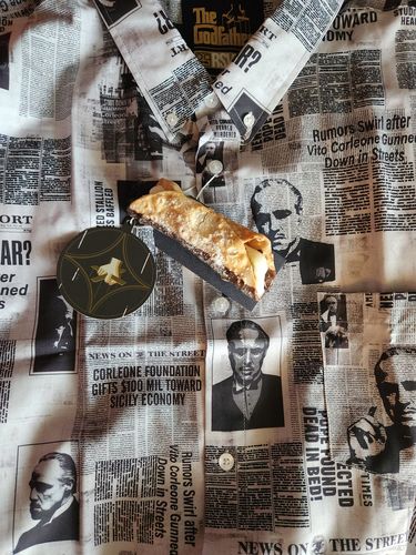 Customer photo review of The Godfather “Headlines” – KUNUFLEX Short Sleeve Shirt