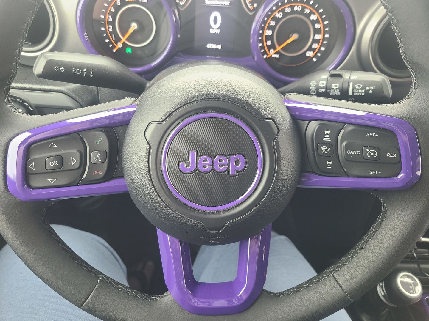 Customer photo review of Center Ring Steering Wheel Vinyl Overlay Cover for Jeep | Fits Jeep Models