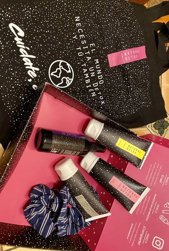 Customer photo review of Rutina anticaída y crecimiento rápido 100 ml con bolsa y colet de regalo 🎁