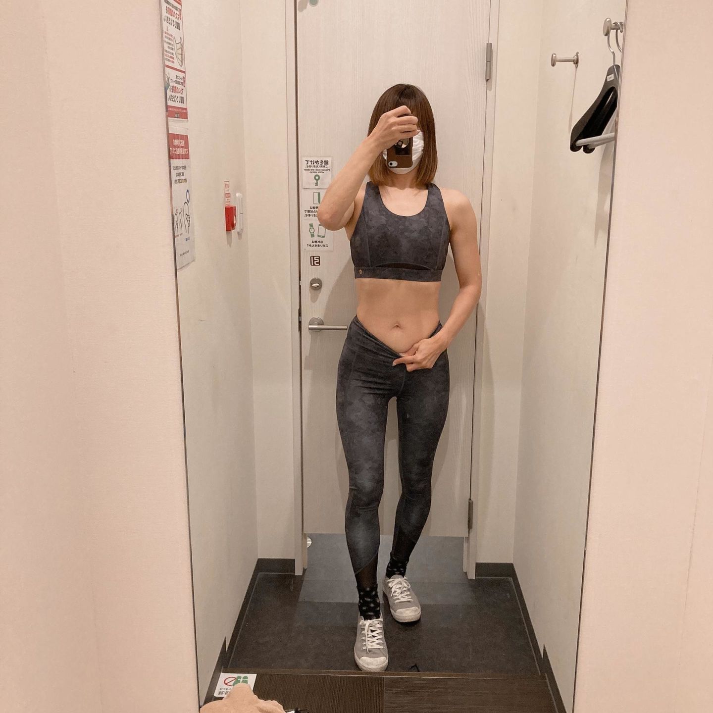 Customer photo review of ZOMIGEN｜幾何学柄レギンス ハイウエスト メッシュ切り替え