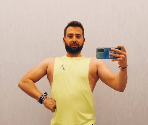 Customer photo review of Elite Nowa Tank - Neon