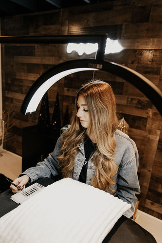 Customer photo review of CosmoGlo LED Light Up Mirror