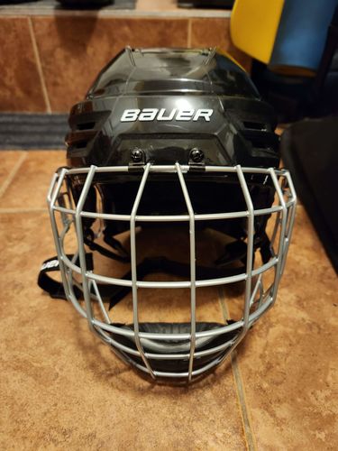 Customer photo review of Bauer Re-Akt 85 Combo Hockey Helmet