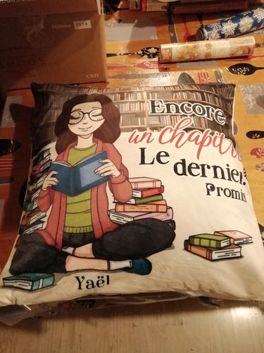 Customer photo review of La dévoreuse de livres - amis-Coussin