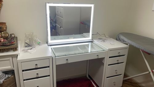 Customer photo review of (Set) Hollywood Mirror, Table & 2 x Draw Set “Queen”
