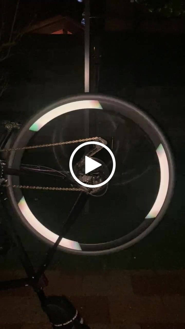 Customer video review of WHEEL FLASH 2.0 | Motion Powered Bike Reflectors