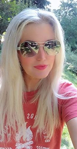 Customer photo review of Moresoo Human Hair Bundles Sew In Virgin Pu Weft Seamless Hair White Blonde (#1000)