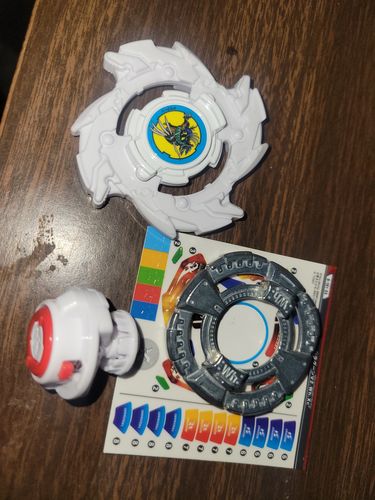 Customer photo review of Takara Tomy Beyblade Burst DB B-181 Random Booster Vol. 25