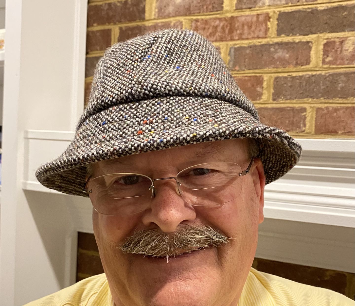 Customer photo review of Eske Travel Hat Tweed