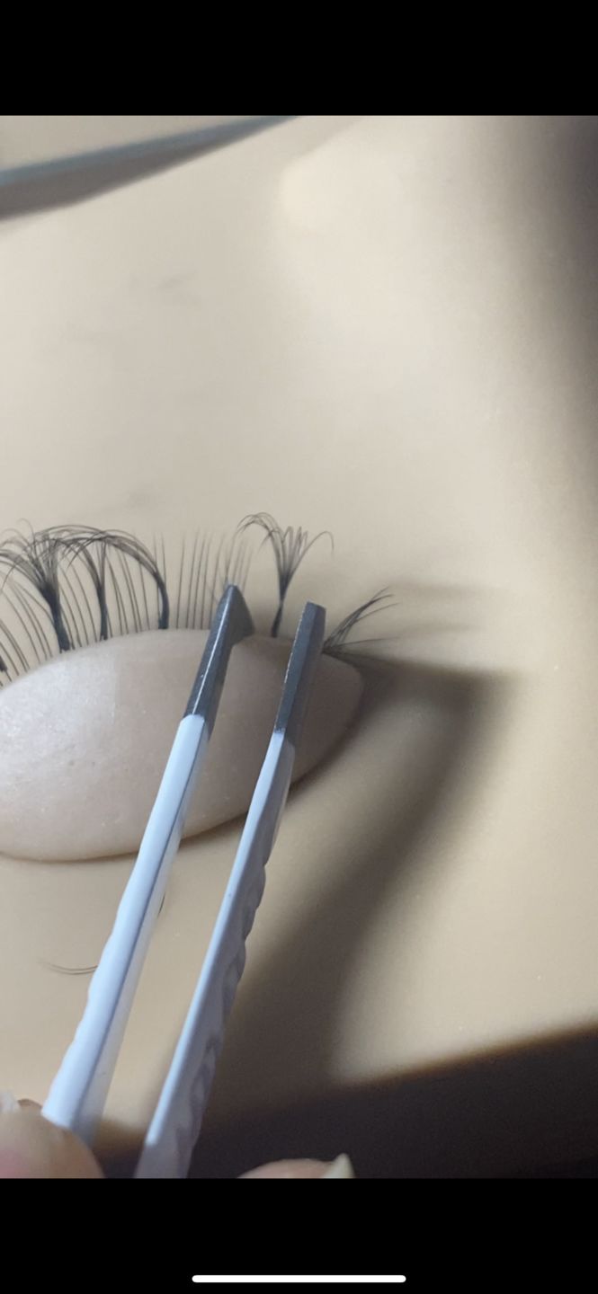 Customer photo review of FT-C Fiber Tip White L-Angled Volume Tweezers