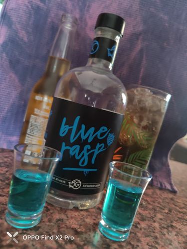 Customer photo review of Blue Rasp 700ml