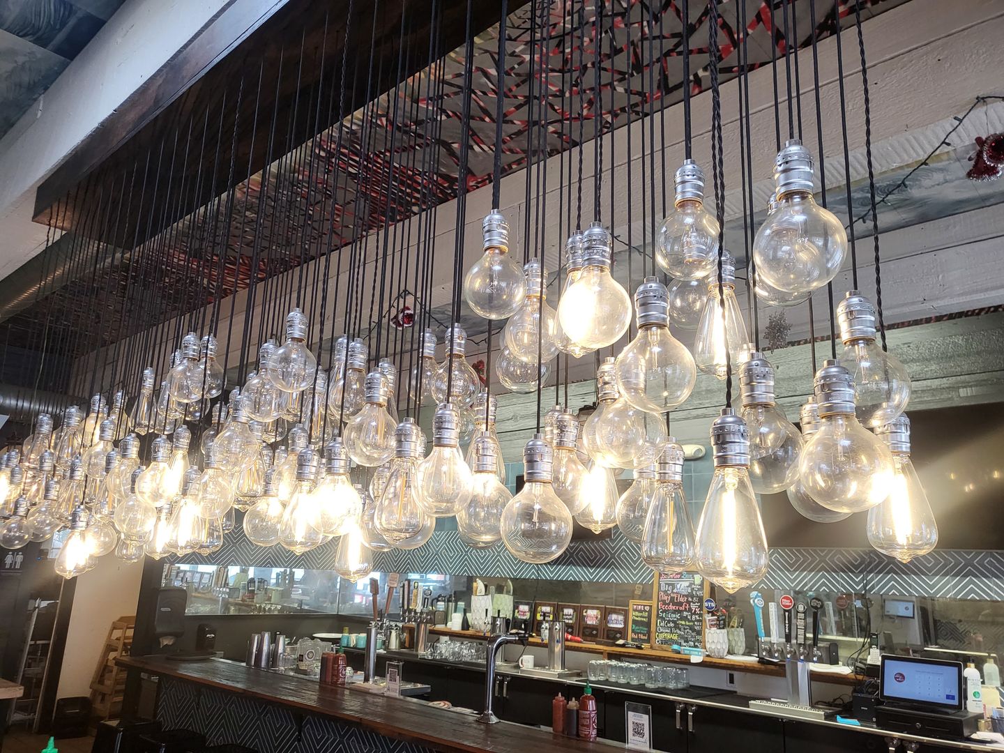 Customer photo review of LED Filament ST64 Shatterproof Energy Saving Light Bulb, Dimmable, 2W,  E26 Medium Base (Single)
