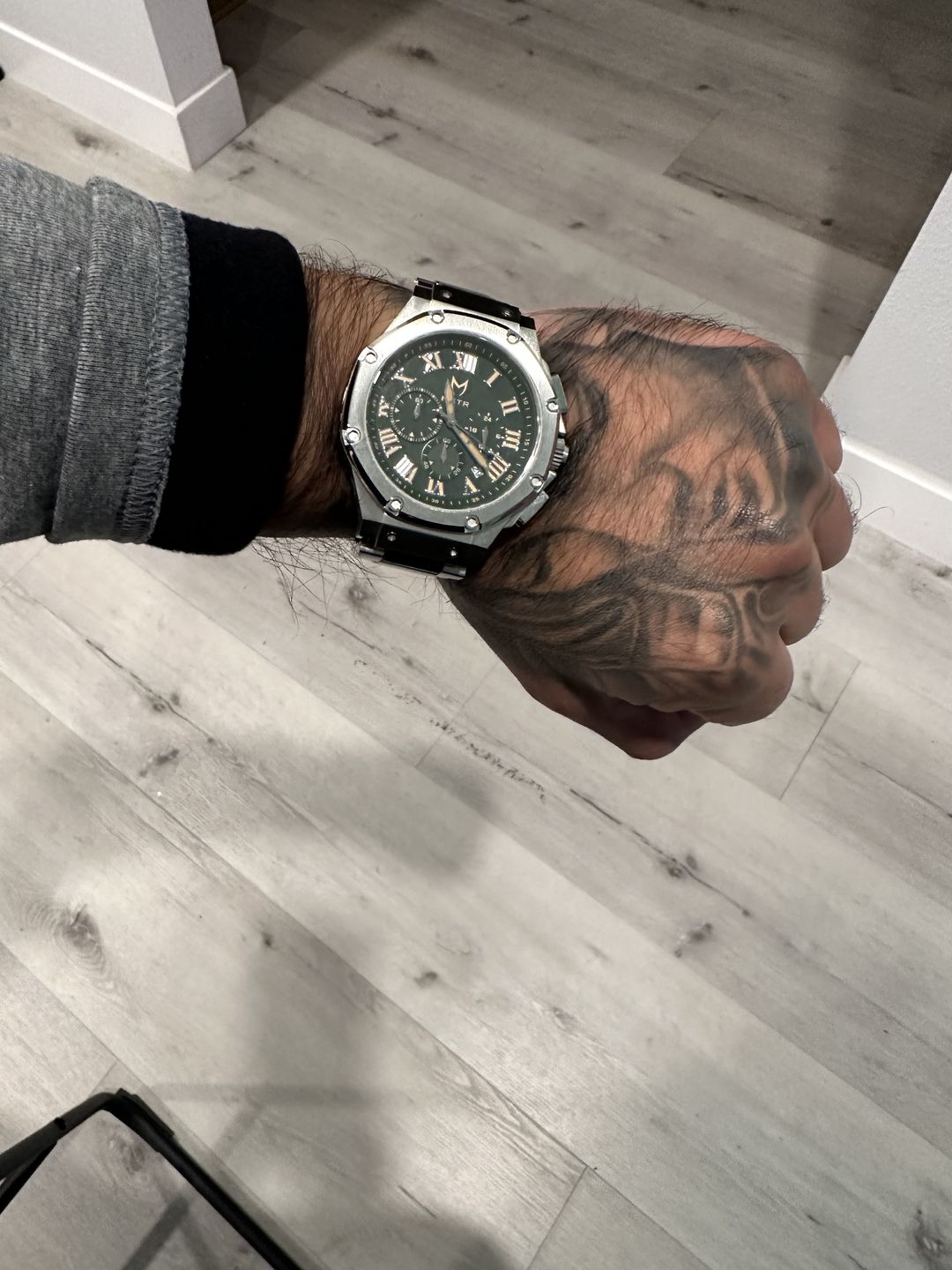 Customer photo review of AM1037SS - AMBASSADOR SILVER / GREEN / SILVER STEEL BAND WATCH