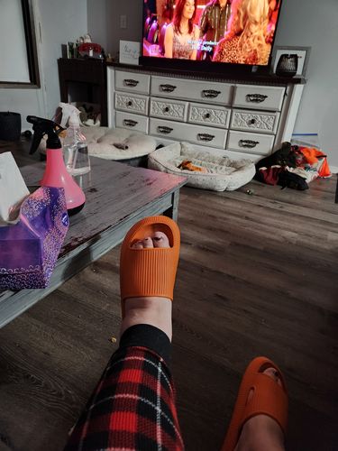 Laurel H. review of Cloud Slides image 1 out of 1