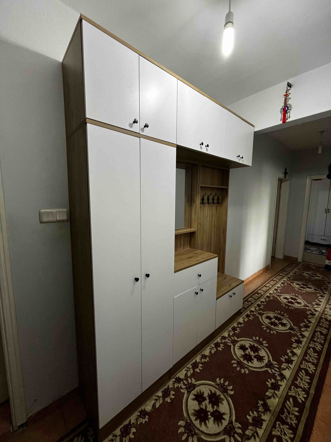 Customer photo review of Rani EA104 Portmanto Çekmeceli Aynalı Raflı Vestiyer Sepet Ceviz - Beyaz