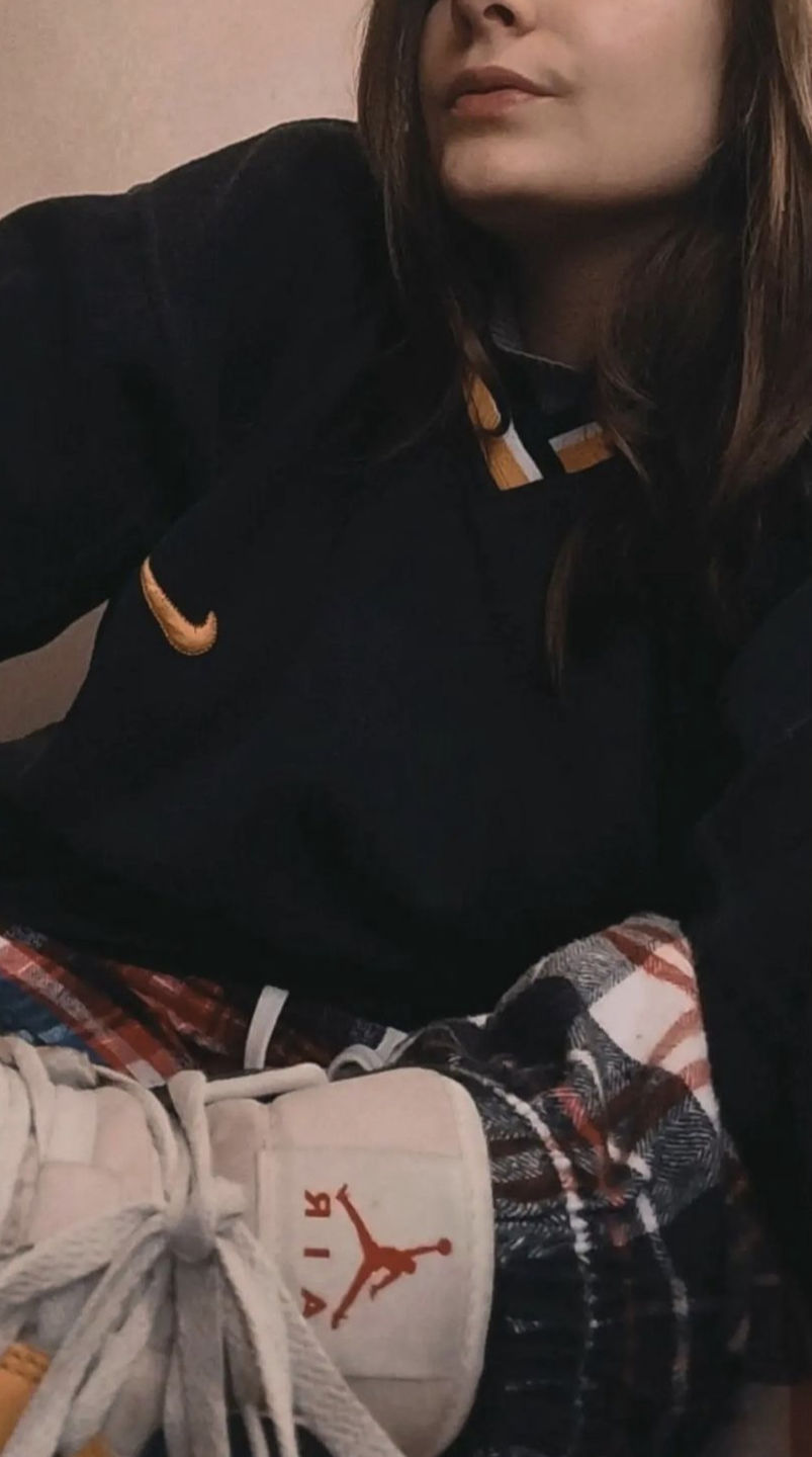 Customer photo review of [INTROVABILE] 90s Felpa Nike Vintage [XL]