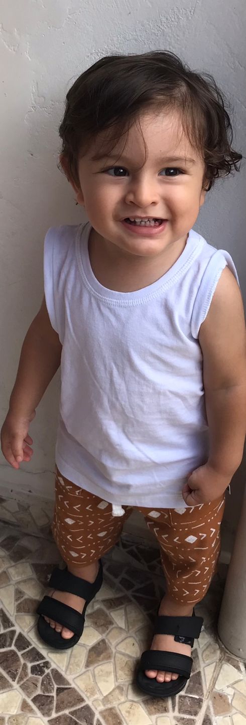 Customer photo review of Bermuda Infantil Malha Sunrise