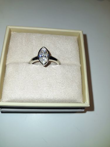 Customer photo review of Surf Moon Solitaire Moissanite Ring