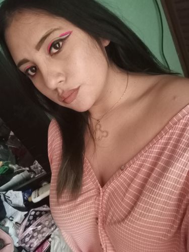 Customer photo review of Delineador de Ojos Cora