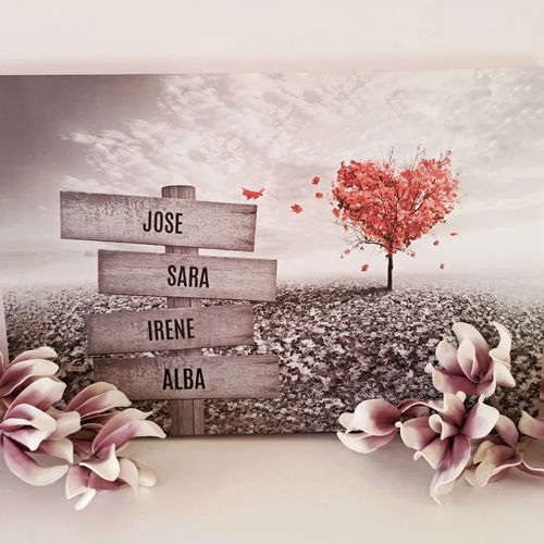 Customer photo review of Lienzo Árbol Corazón con Nombres Personalizados