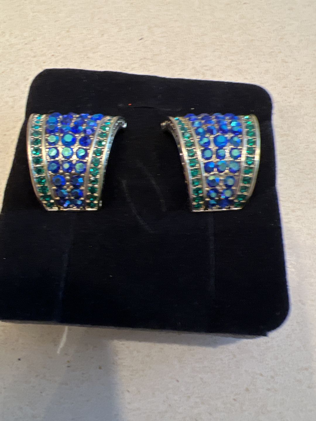 Customer photo review of Heidi Daus®"Say it with Style Hug" Crystal Button Earring