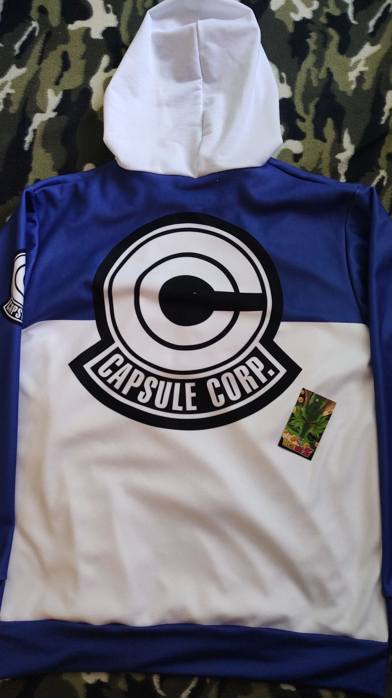 Customer photo review of Sudadera Trunks Capsule Corp