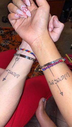 Customer photo review of Engraved Bracelet Set - W/ Eternal Rose Box