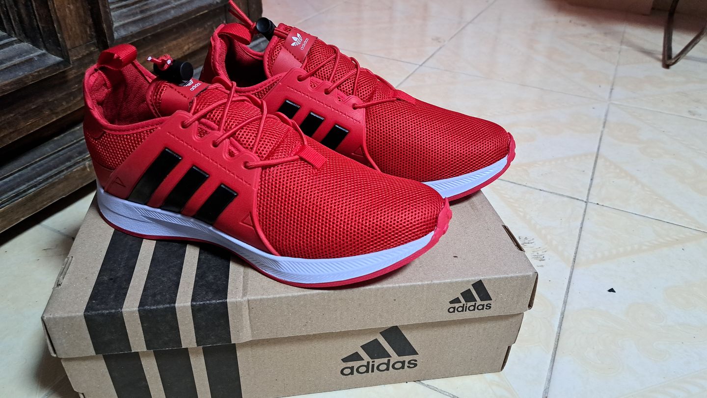 Customer photo review of Tenis 018 Rojo Negro