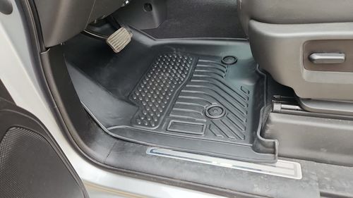 Customer photo review of Pisos Calce Perfecto Chevrolet Silverado LTZ/TRAILBOSS 2019 al 2022