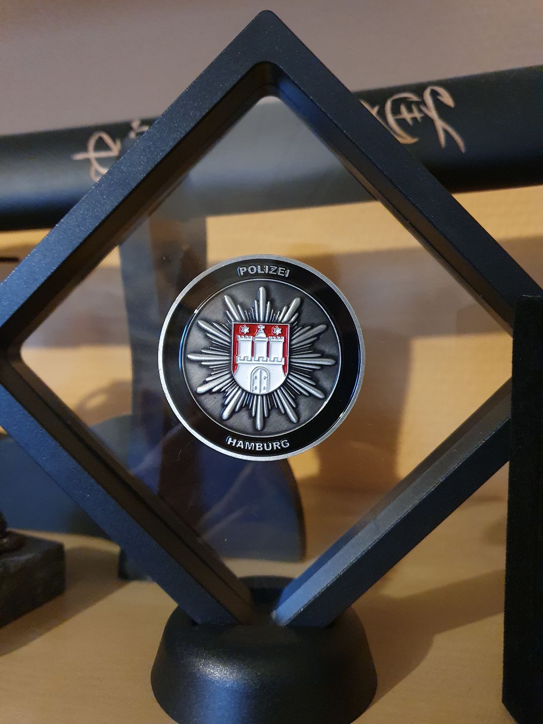 Customer photo review of Coin Halterung " Schwebender Coin"