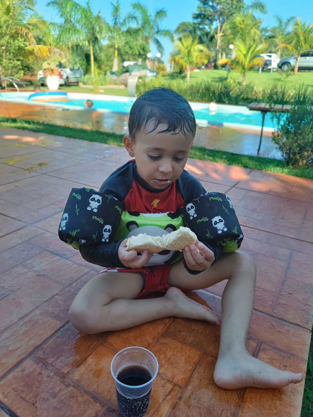 Customer photo review of Colete Flutuador Infantil